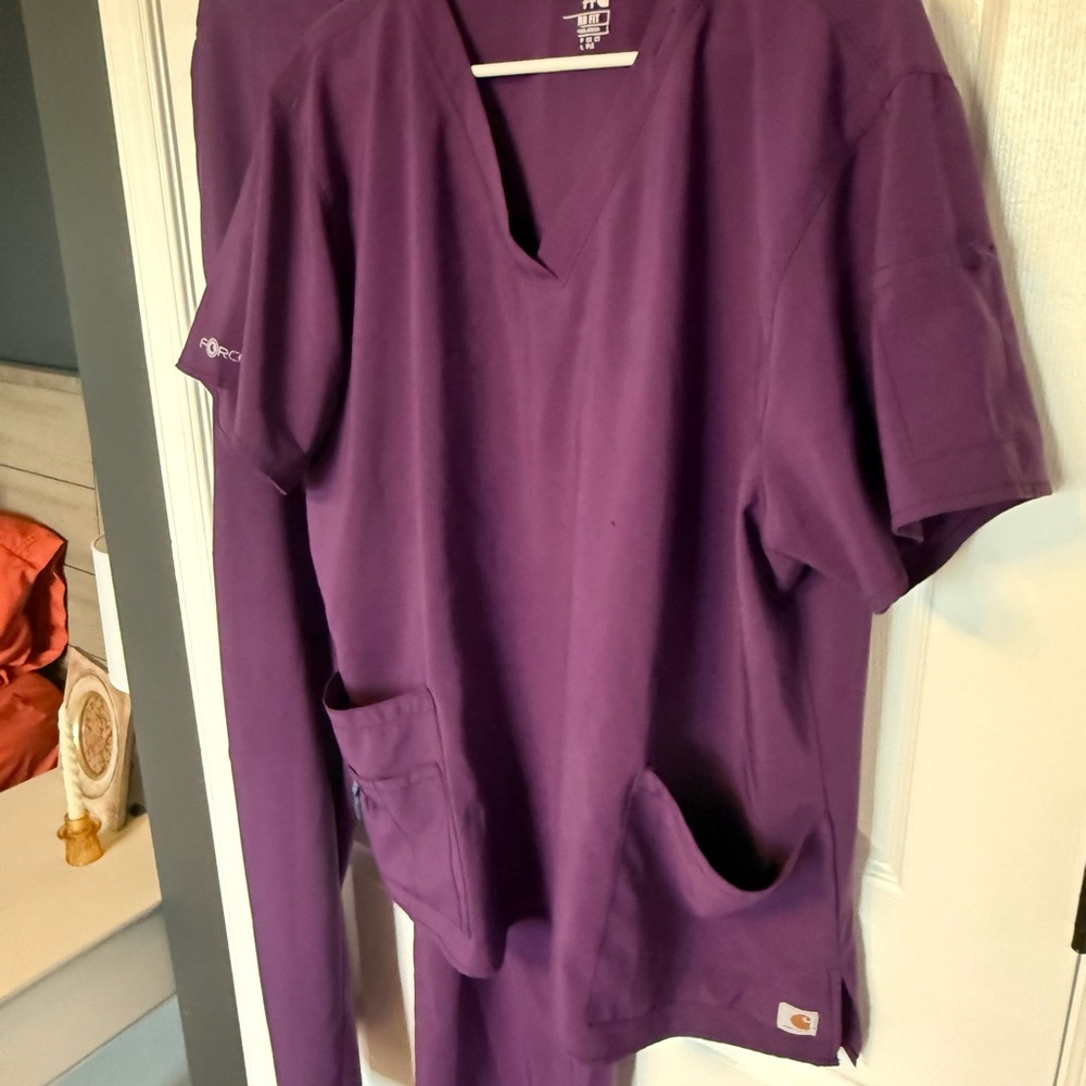 Carhartt Force Modern Fit Deep Purple Scrub Set - Picture 2 of 9